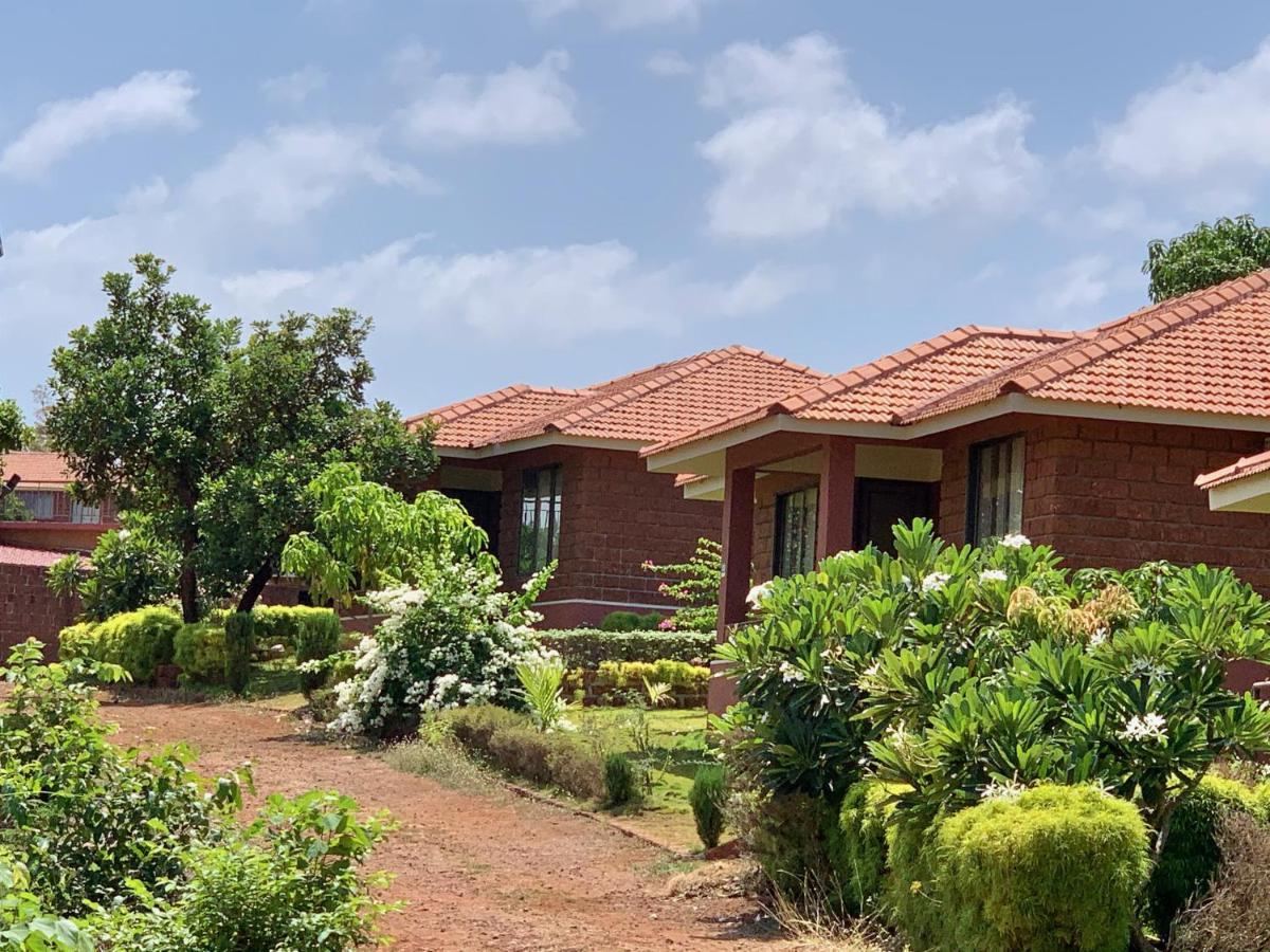 Regenta Resort Mango Village Guhagar Kudān Zewnętrze zdjęcie